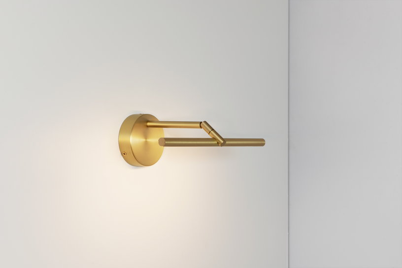 applique-murale-avec-socle-rond-en-laiton-satine-41cm-airy-cvl-luminaires-2
