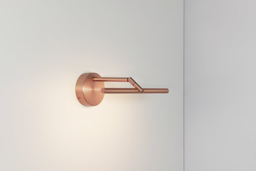 applique-murale-avec-socle-rond-en-cuivre-satine-41cm-airy-cvl-luminaires-2
