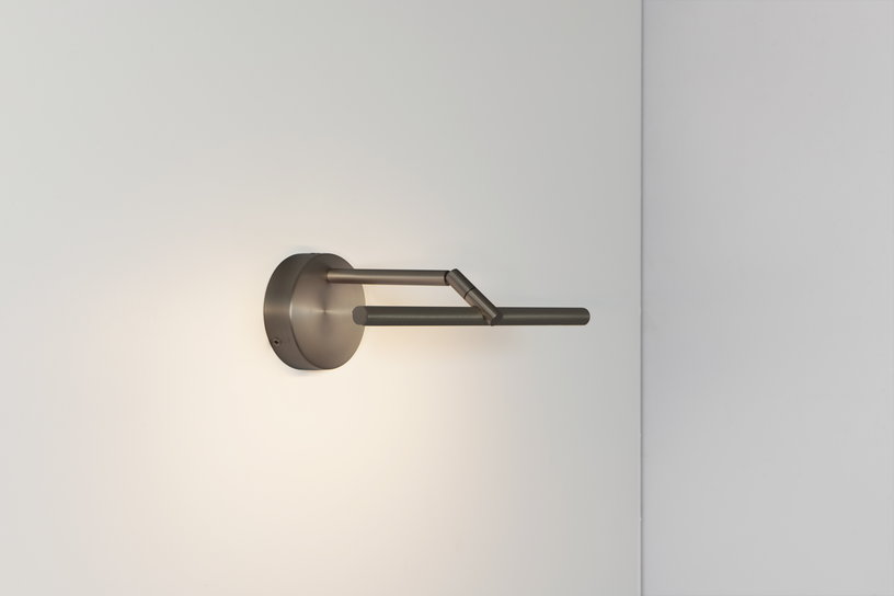 applique-murale-avec-socle-rond-en-graphite-satine-41cm-airy-cvl-luminaires-2