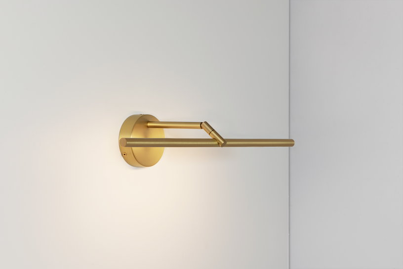 applique-murale-avec-socle-rond-en-laiton-satine-61cm-airy-cvl-luminaires-2