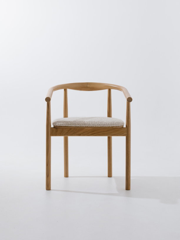 chaise-avec-accoudoirs-en-chene-massif-50x73cm-contour-colortherapis-4