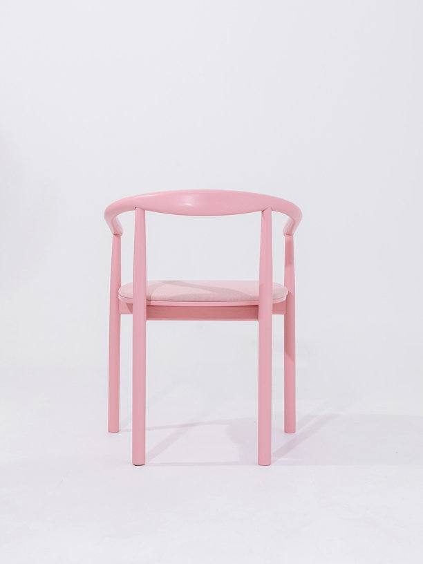 chaise-avec-accoudoirs-en-chene-massif-rose-50x73cm-contour-colortherapis-3