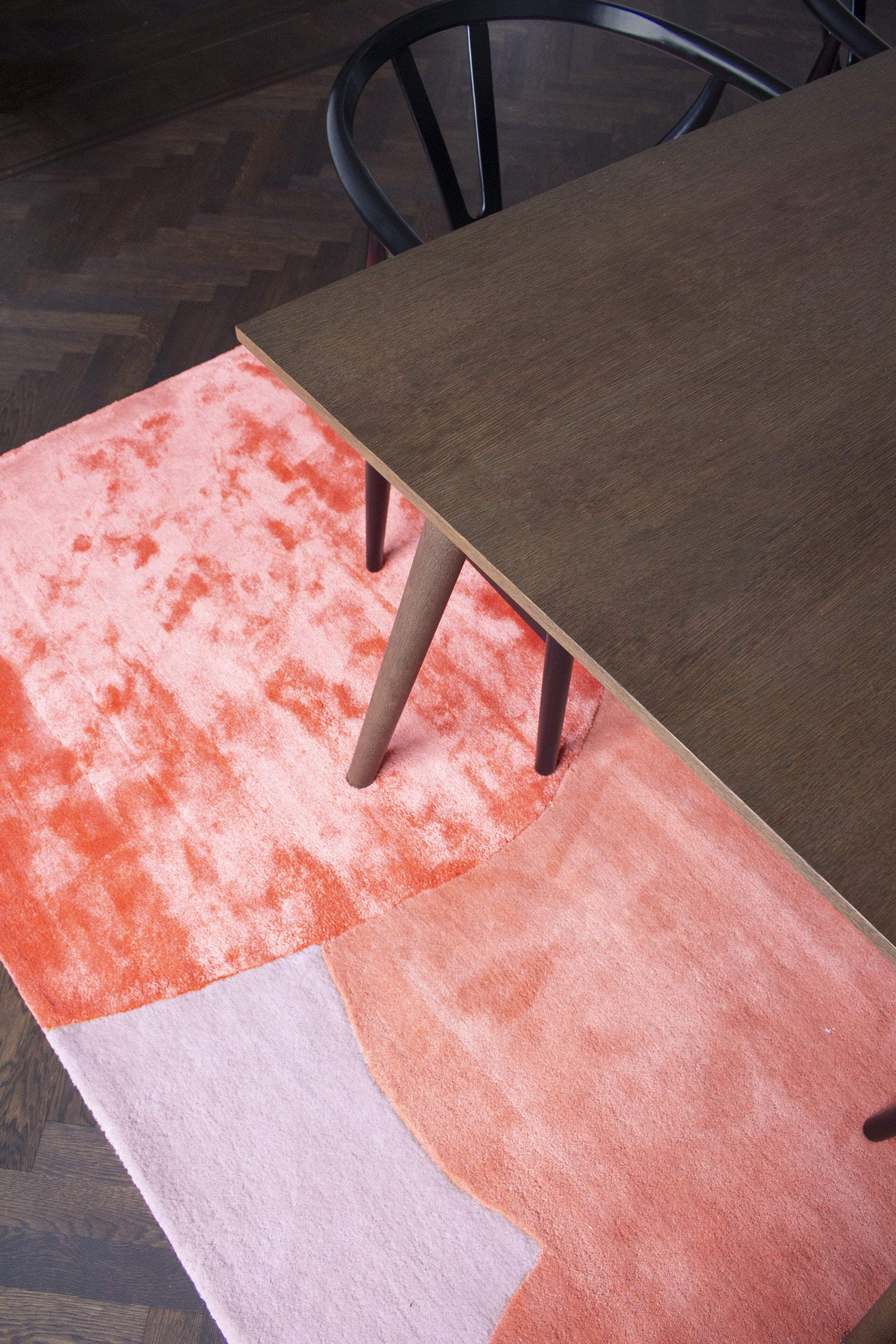 Tapis rectangulaire en laine tufté rose 160x230cm Flower - Layered — 389579.jpg