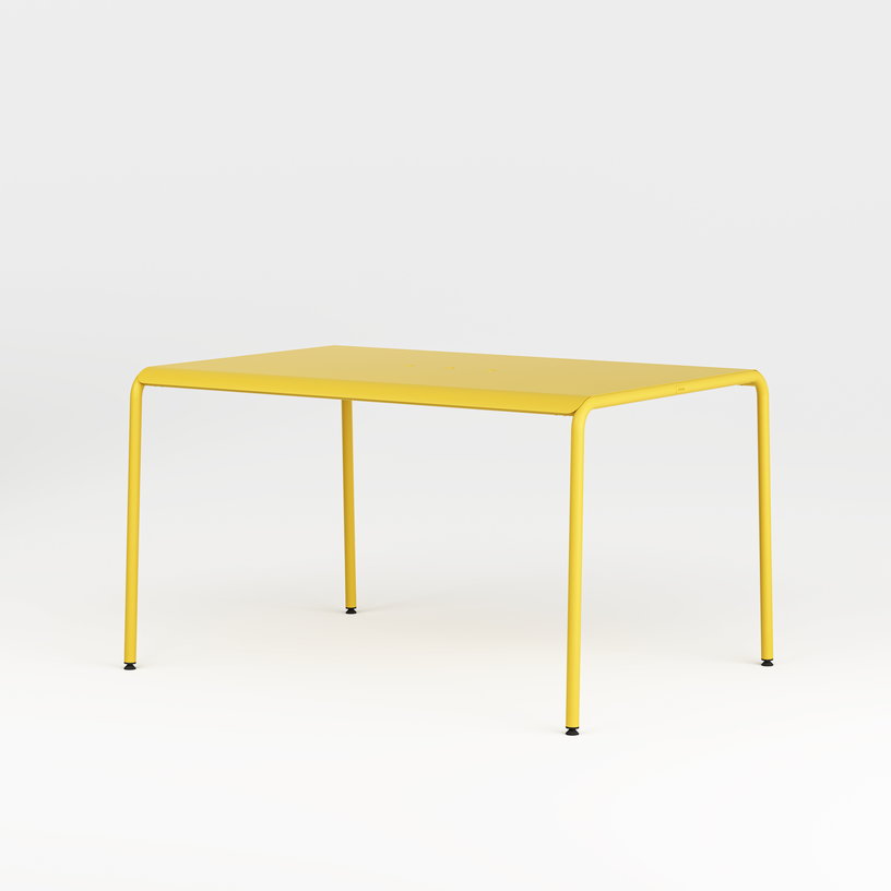 table-de-jardin-en-acier-thermolaque-jaune-solail-4-places-130x90cm-panorama-tiptoe-1