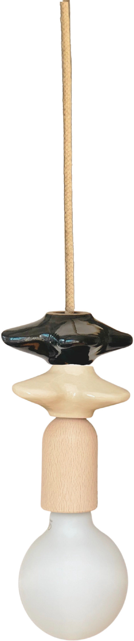 Suspension en céramique et bois deux fleurs claires Mona - Carré coco — 391706.jpg