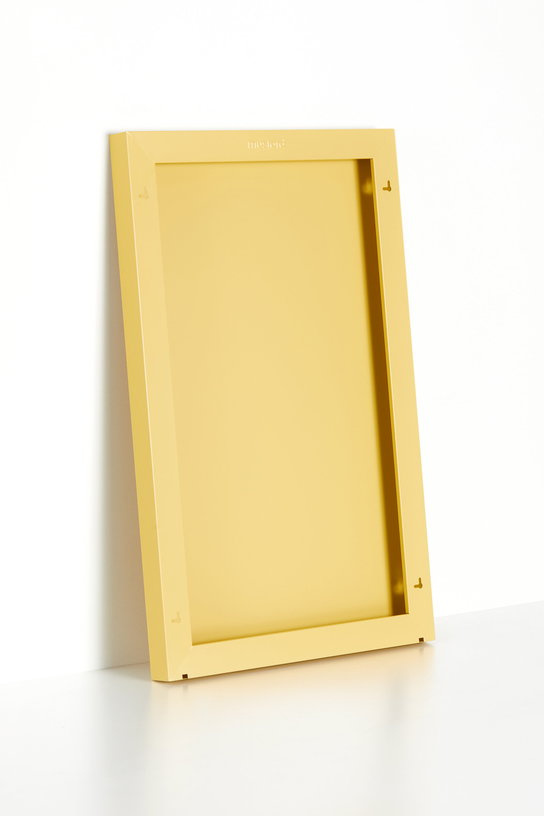 tableau-mural-magnetique-rectangulaire-jaune-beurre-53x85cm-the-storyboard-mustard-made-4