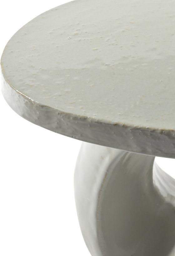 table-d-appoint-en-gres-gris-52x37x45cm-ame-serax-4