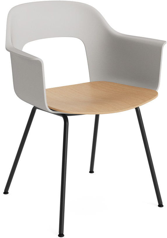 chaise-avec-accoudoirs-gris-ciel-bois-et-acier-noir-layout-212-hay-1