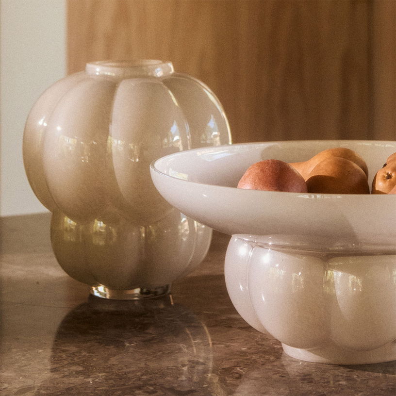 vase-en-verre-rose-pale-35-x-32-cm-uva-l-aytm-2