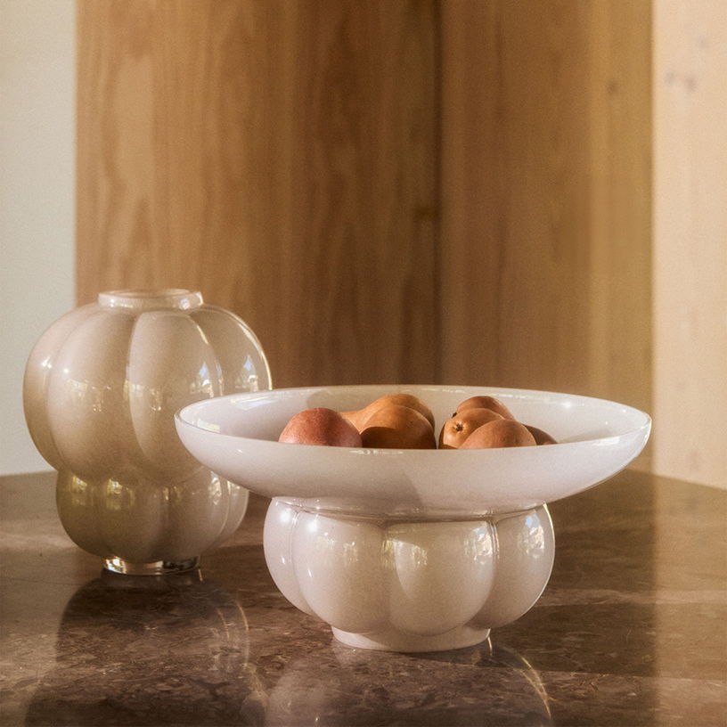 vase-en-verre-rose-pale-20x22cm-uva-aytm-3