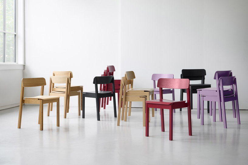 chaise-en-chene-rouge-75x41x45cm-everyday-moebe-7