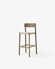 chaise-de-bar-en-bois-fume-et-assise-sanglee-naturelle-47x45x103cm-betty-tradition-1