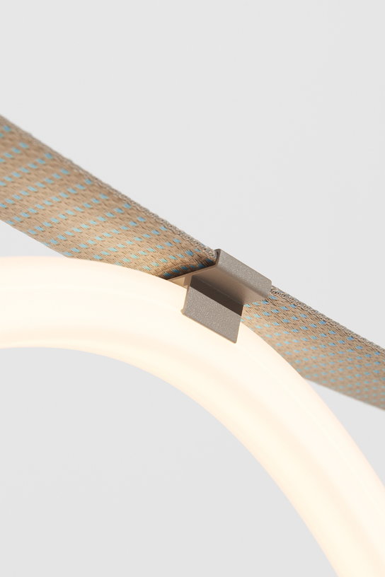 suspension-beige-et-bleu-4-5m-spline-petite-friture-4