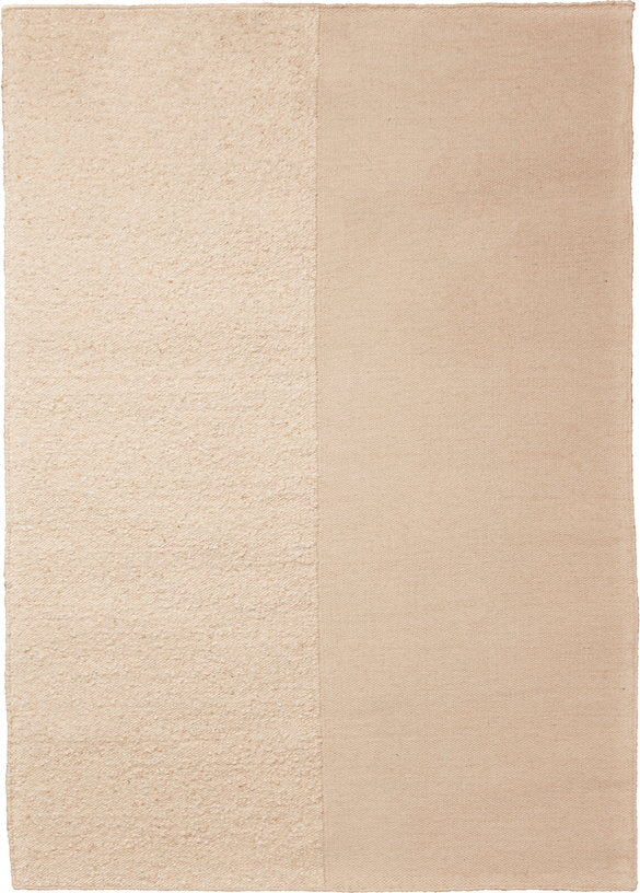 tapis-beige-en-laine-et-coton-140x200cm-kompliment-ferm-living-1