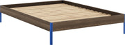 sommier-en-acier-vivid-blue-et-pin-carob-brown-140x200cm-core-karup-design-1