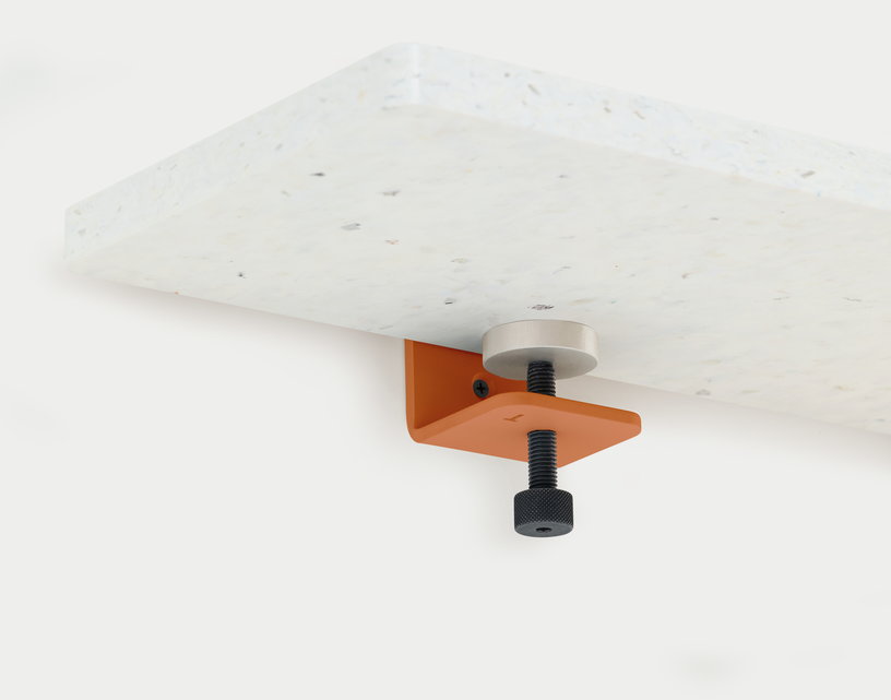 accroche-murale-en-acier-thermolaque-rouge-tangerine-6x6-5cm-bracket-tiptoe-3