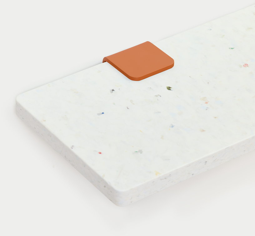 accroche-murale-en-acier-thermolaque-rouge-tangerine-6x6-5cm-bracket-tiptoe-4