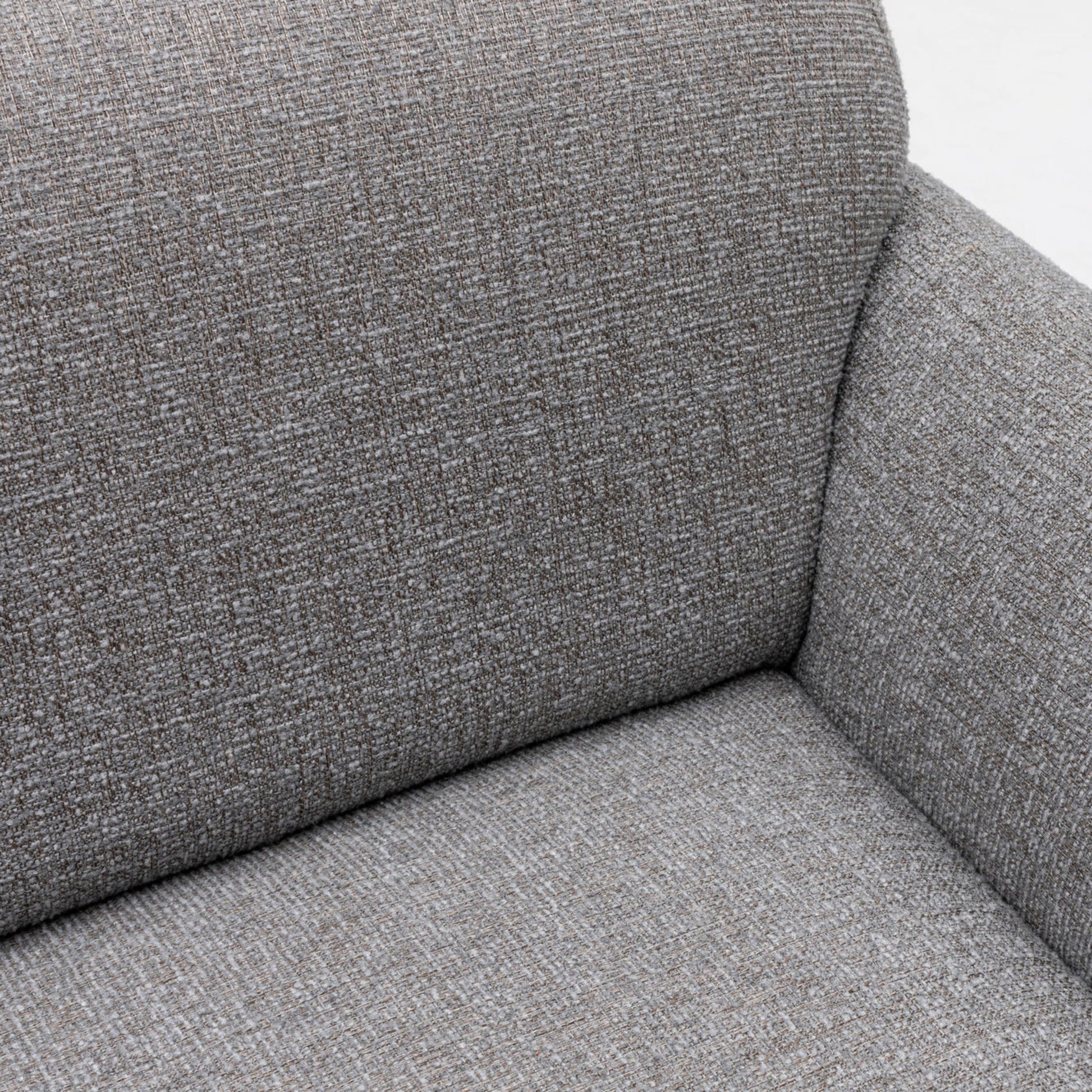 Fauteuil en tissu gris clair avec accoudoirs 90x86cm Eddy - Home Design — 397611.jpg