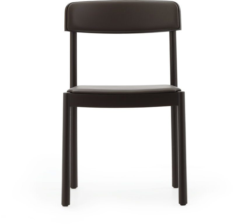 chaise-en-bois-de-frene-marron-et-cuir-ultra-chocolat-timb-normann-copenhagen-1