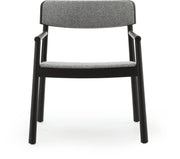 fauteuil-en-bois-de-frene-noir-et-tissu-gris-hallindal-166-timb-normann-copenhagen-1