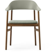chaise-avec-accoudoirs-en-tissu-vert-remix-906-et-chene-fume-herit-normann-copenhagen-1