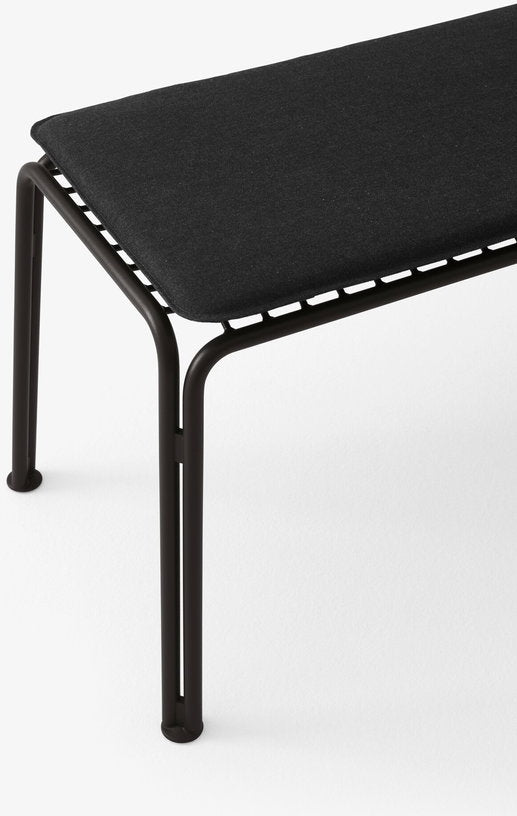 coussin-de-siege-en-tissu-noir-thorvald-sc112-tradition-3