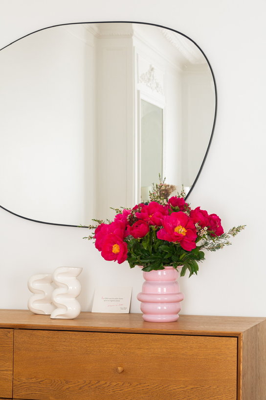 vase-en-verre-souffle-rose-17x20cm-dome-cosin-paris-8