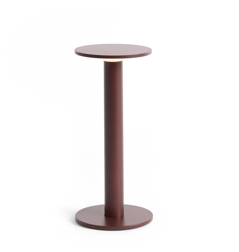lampe-portable-en-metal-rouge-220cm-host-hay-3