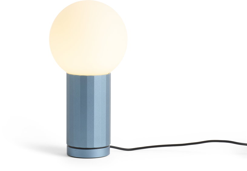 lampe-en-aluminium-bleu-turn-on-hay-1