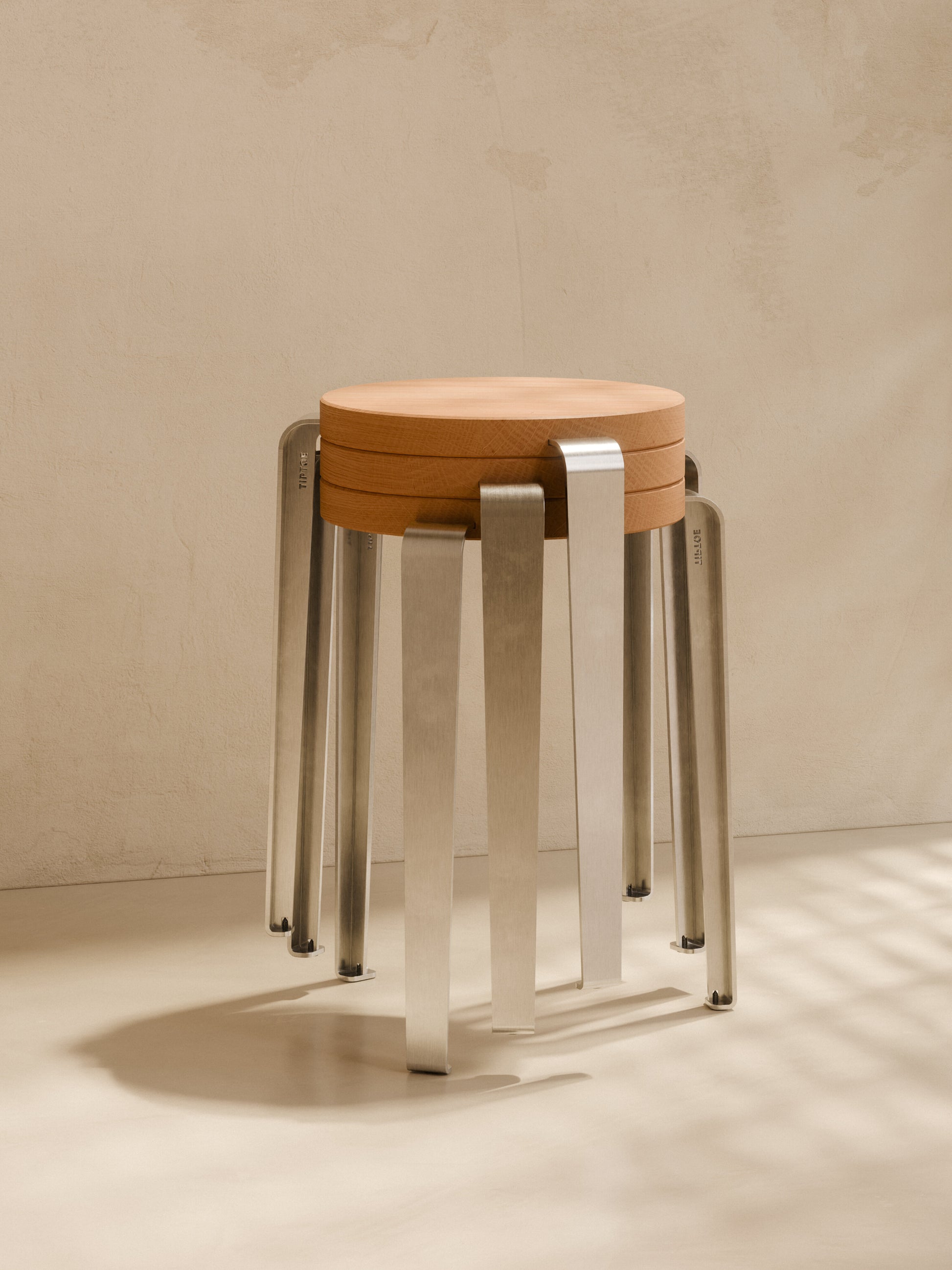 Tabouret en chêne et inox 45cm Lou - TIPTOE — 404583.jpg