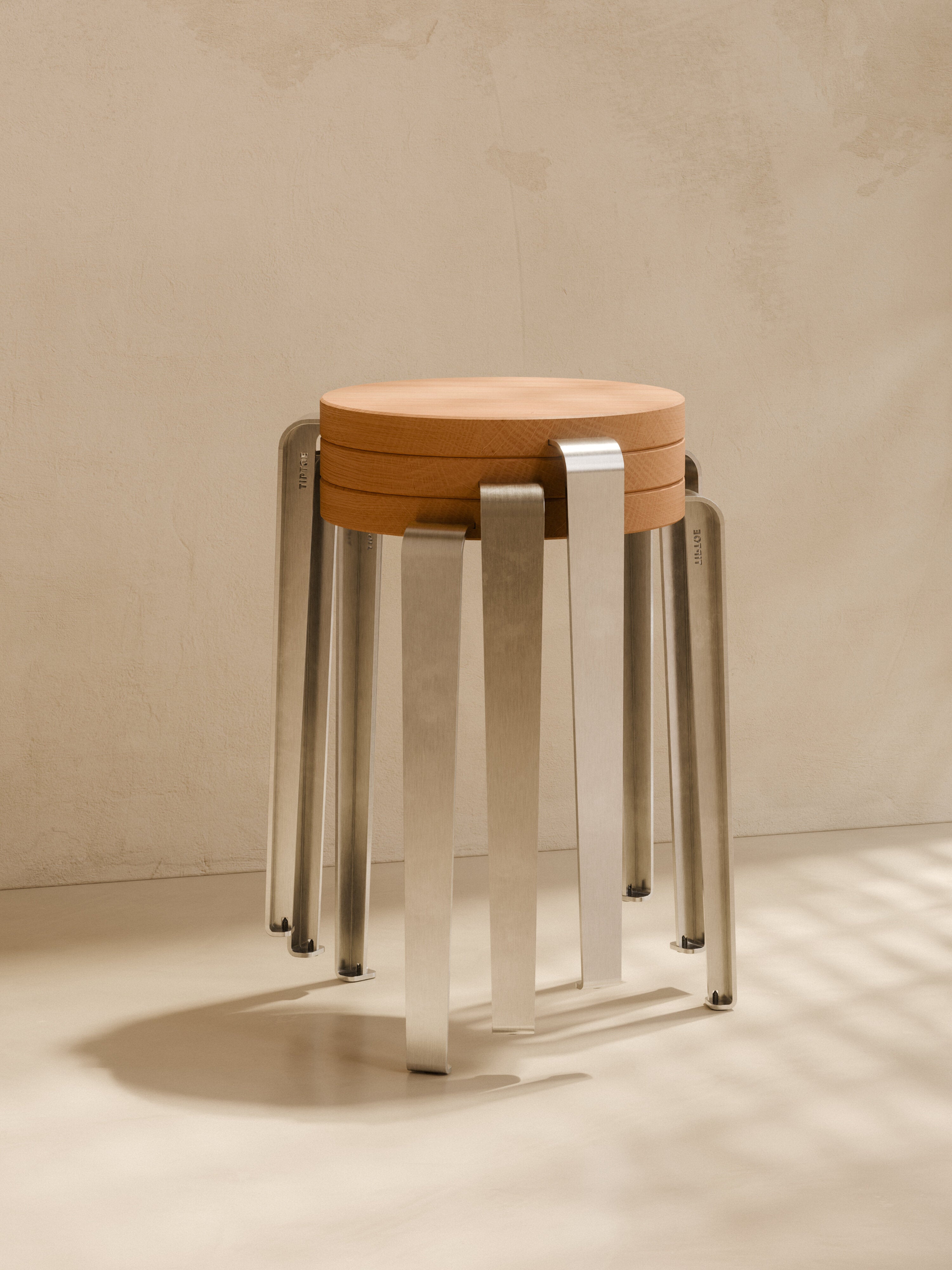 Tabouret en chêne et inox 45cm Lou - TIPTOE — 404583.jpg