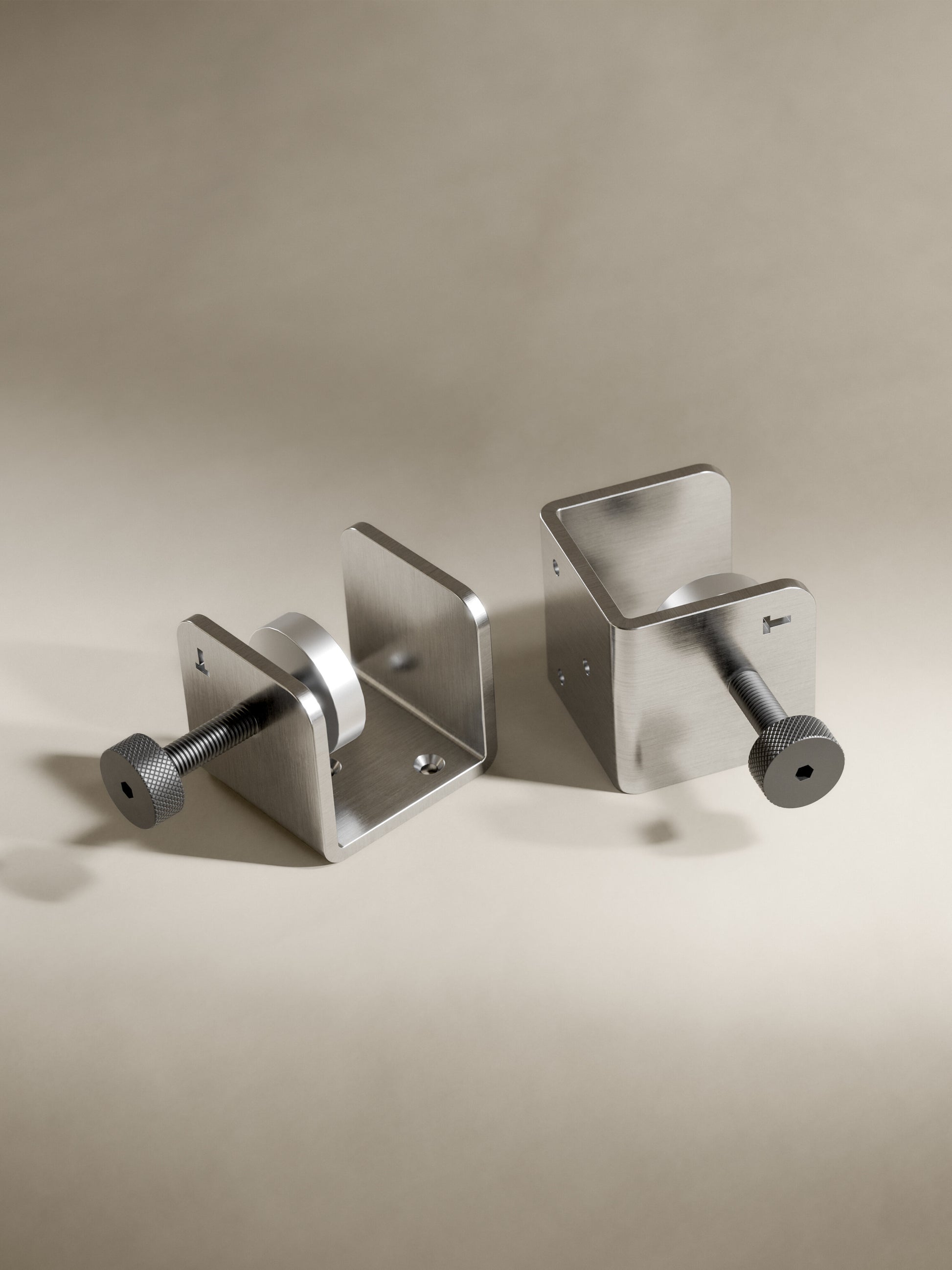 Accroche murale en inox 6x6,5cm Bracket - TIPTOE — 404589.jpg