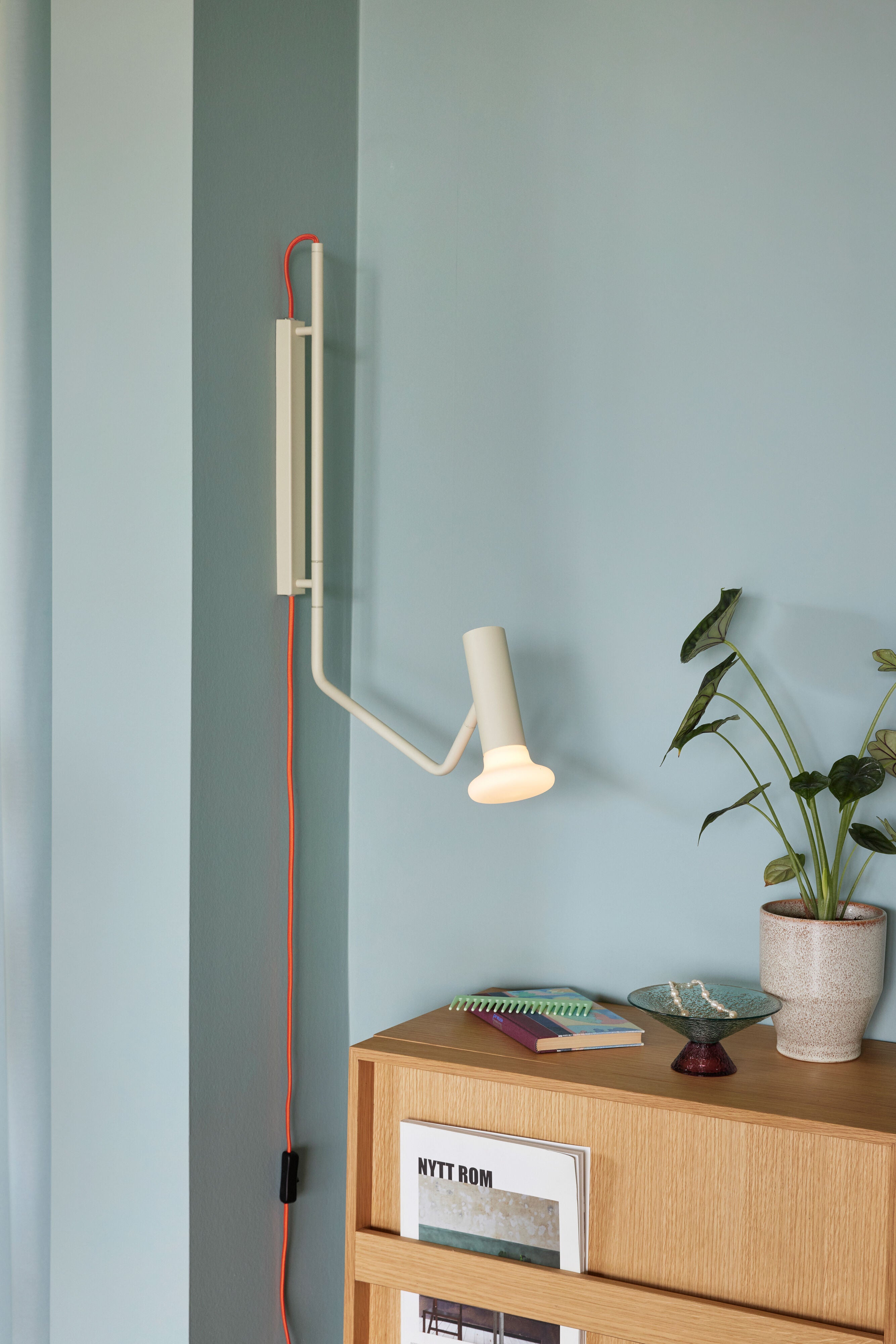 Bol en verre Bonbon bleu/rouge - Hübsch — 406439.jpg