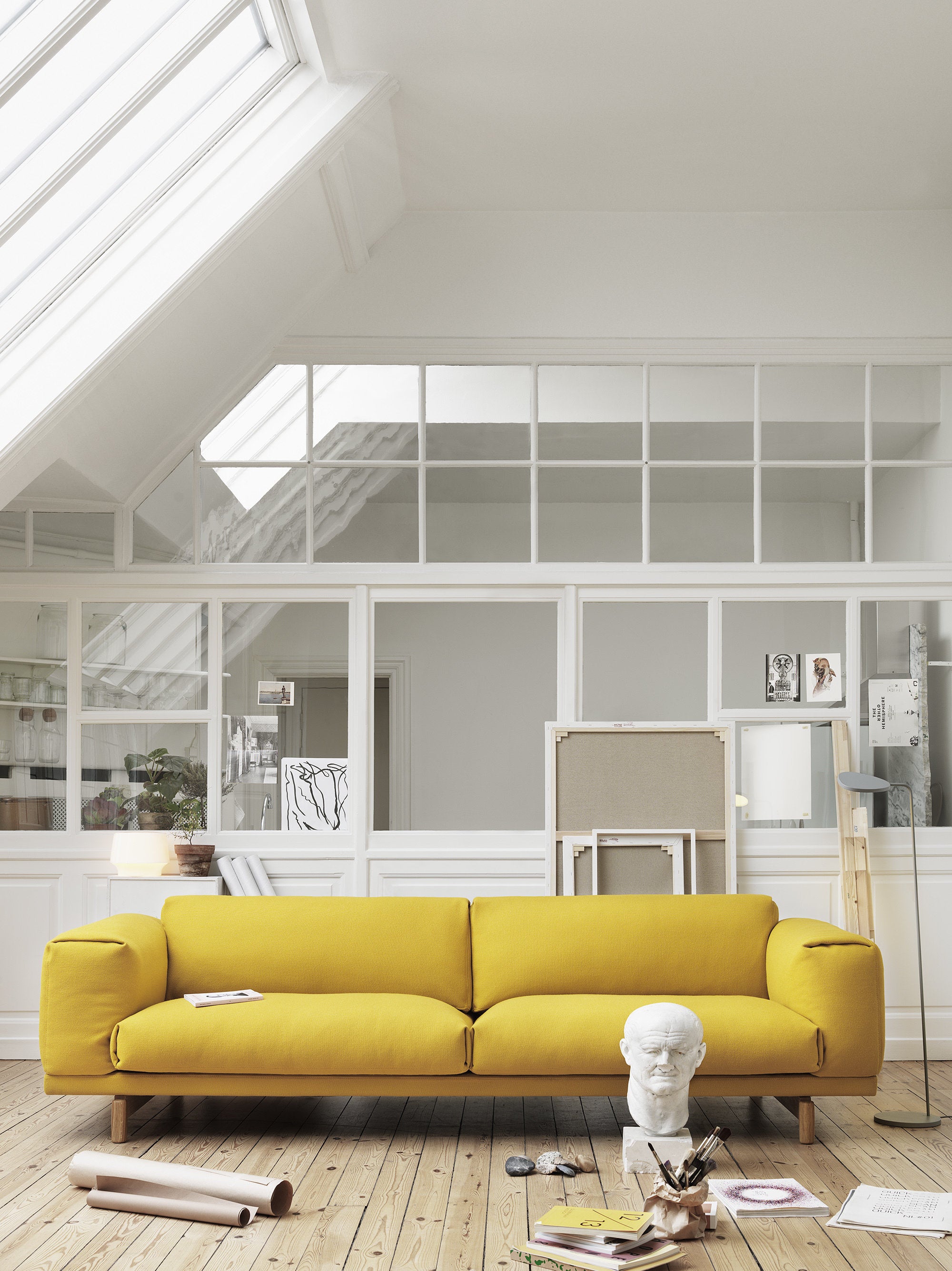 Divano 3 posti giallo Rest - Muuto