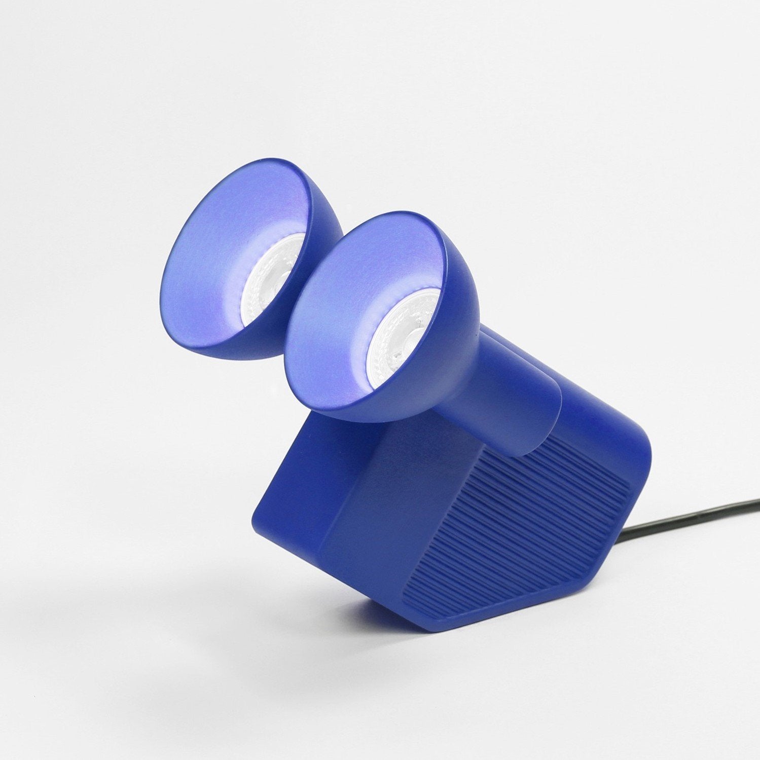 Blaue Olo Tischlampe - Moustache