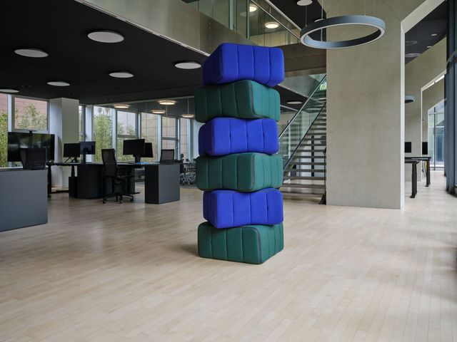 Module en tissu velours Barcelone bleu nuit 68x68x34cm Curt - Ambivalenz — vue 2