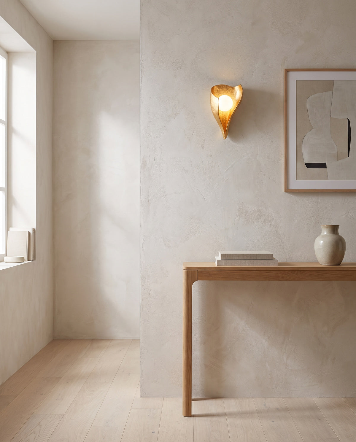 Applique murale en acier feuille d'or ancienne 27x43cm Moonstone - Corbett Lighting en situation