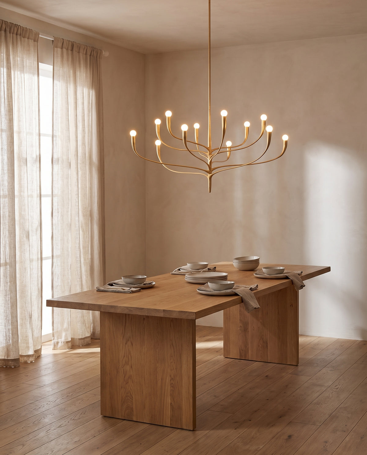 Suspension en acier feuille d'or ancienne 131x67cm Labra - Hudson Valley Lighting en situation