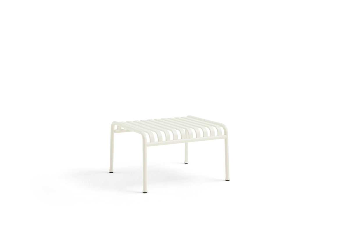 Ottoman de jardin en métal crème Palissade - HAY