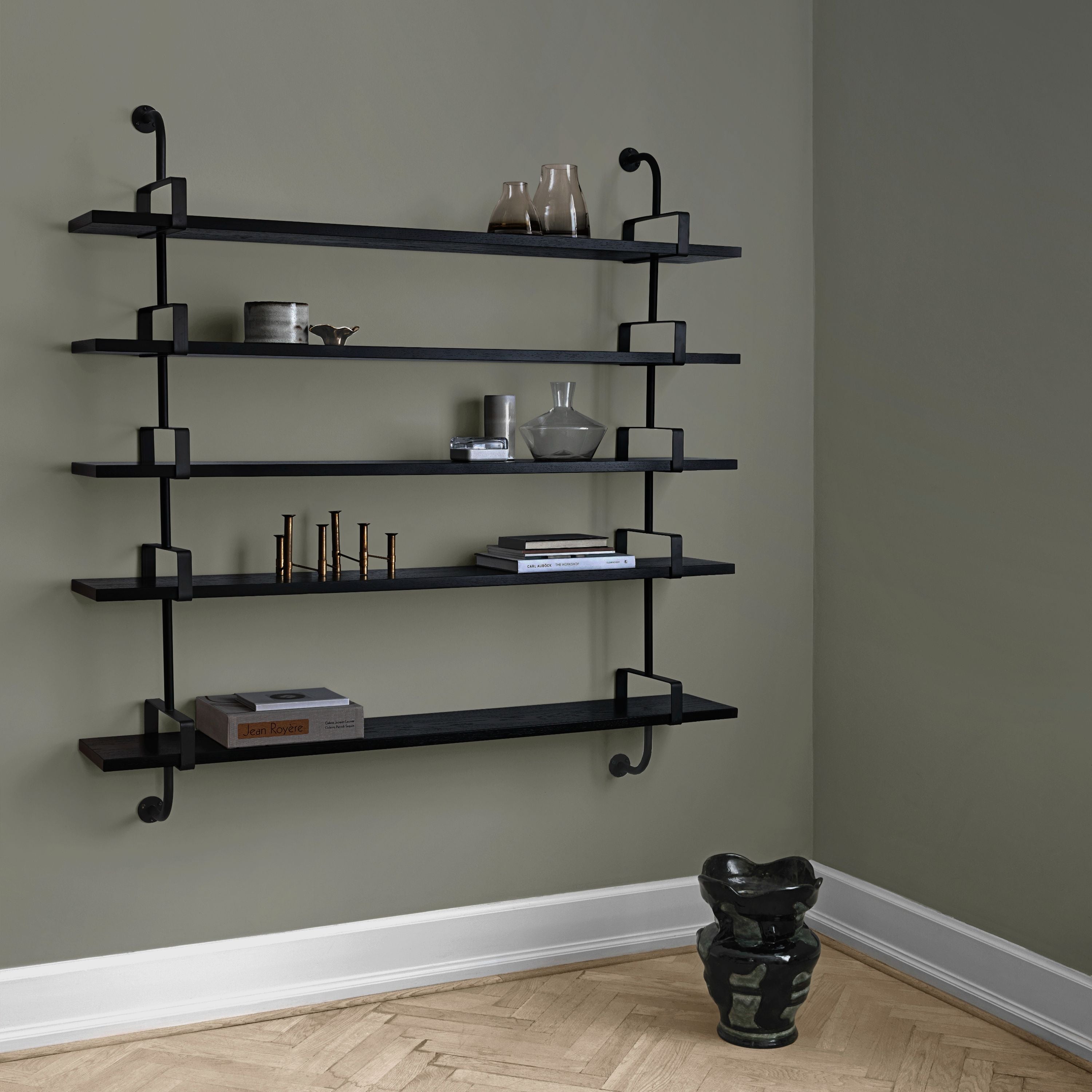 3 estantes en fresno negro 215 cm Demon Shelf - Gubi