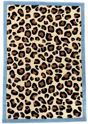 Tapis rectangulaire en laine tufté bleu à motif léopard Blue Léopard - ColorTherapis