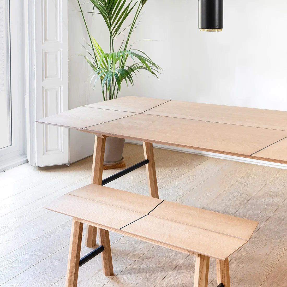 Oak table with oak legs SAVIA - Woodendot