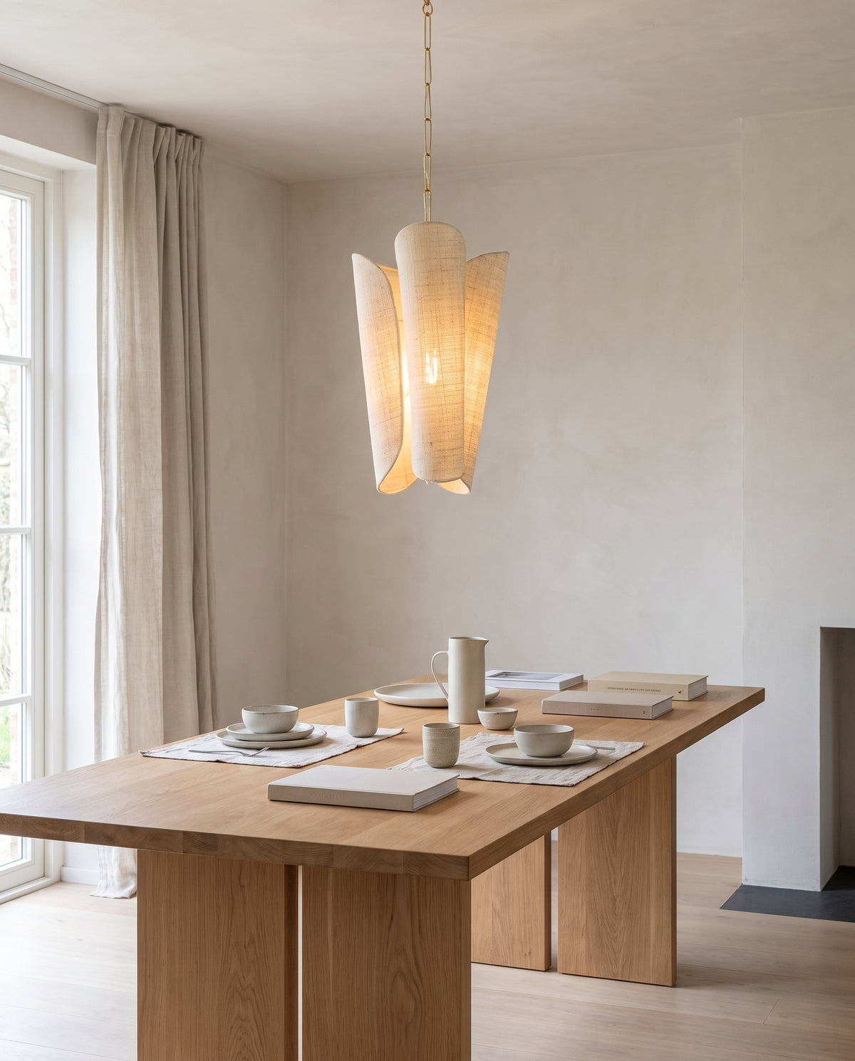 Suspension en textile feuille d'or 36x60cm Springhill - Hudson Valley Lighting en situation