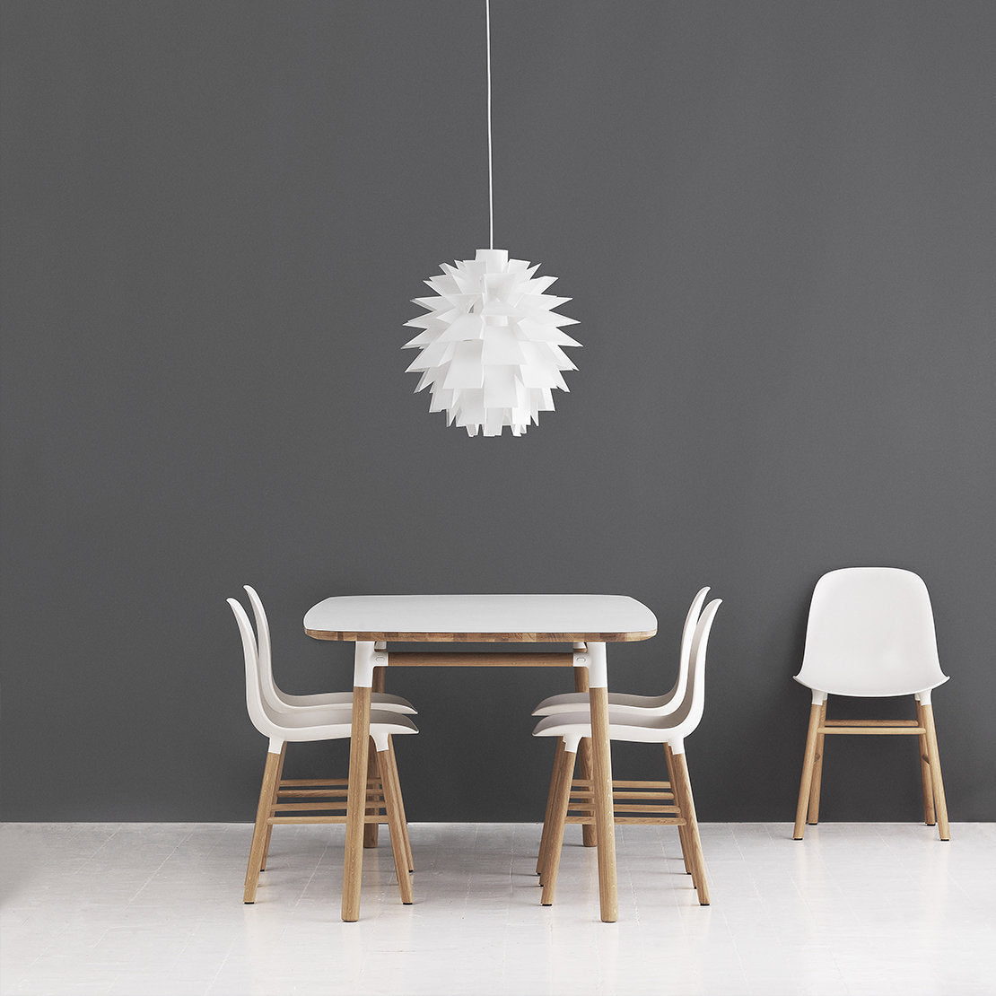 Abat-jour blanc XL Norm 69 blanc - Normann Copenhagen - The Cool Republic