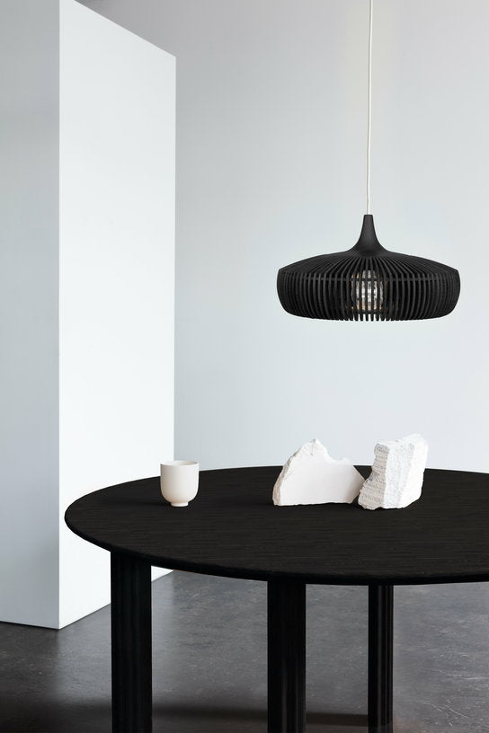 Abat - jour en chêne noir Clava Dine 43 cm - UMAGE - The Cool Republic