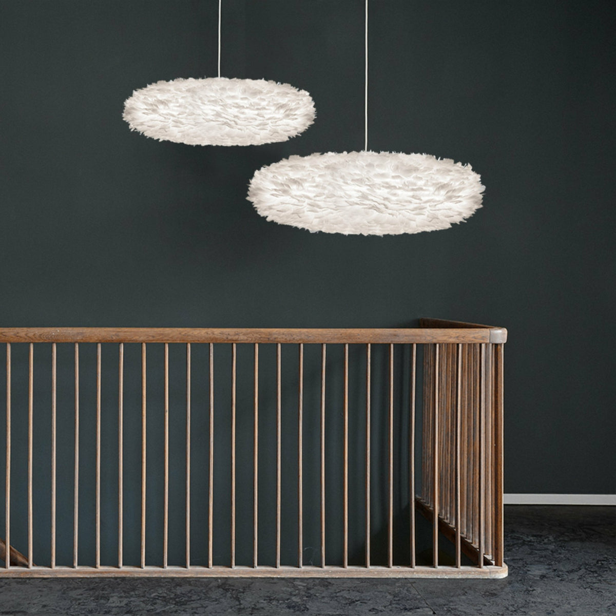 Abat-jour en plumes blanche 70 cm Eos Esther - UMAGE - The Cool Republic