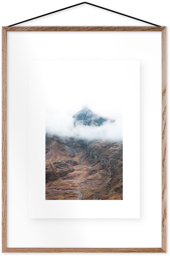 Affiche Foggy encadrée Moebe chêne A2 - Le Renard - The Cool Republic