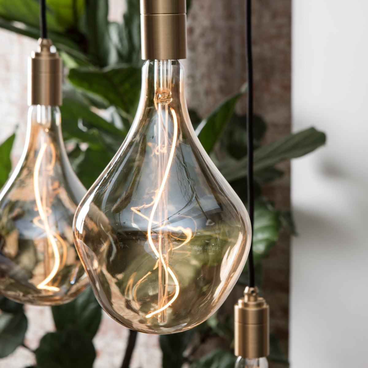 Ampoule LED E27 3W filament dimmable 16,5 cm Voronoi II - tala - The Cool Republic