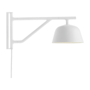 Applique avec prise blanche Ambit - Muuto - The Cool Republic