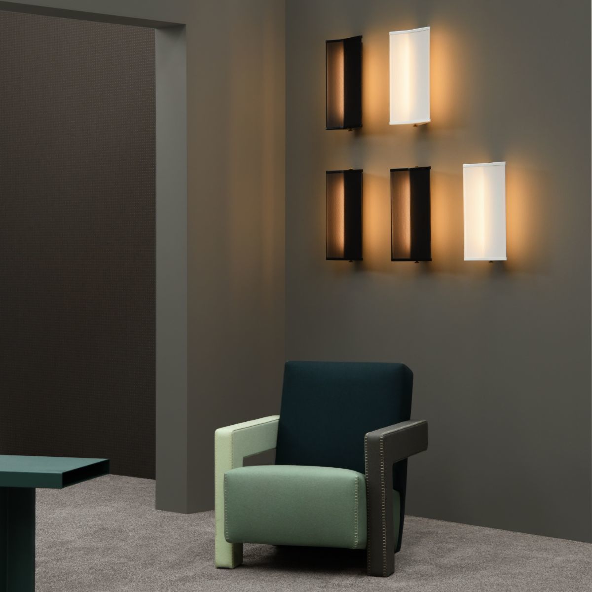 Applique dimmable Noire G3 Pierre Guariche - Sammode - The Cool Republic